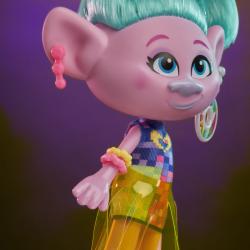 Muñeca Glam Satin Trolls World Tour - Imagen 3